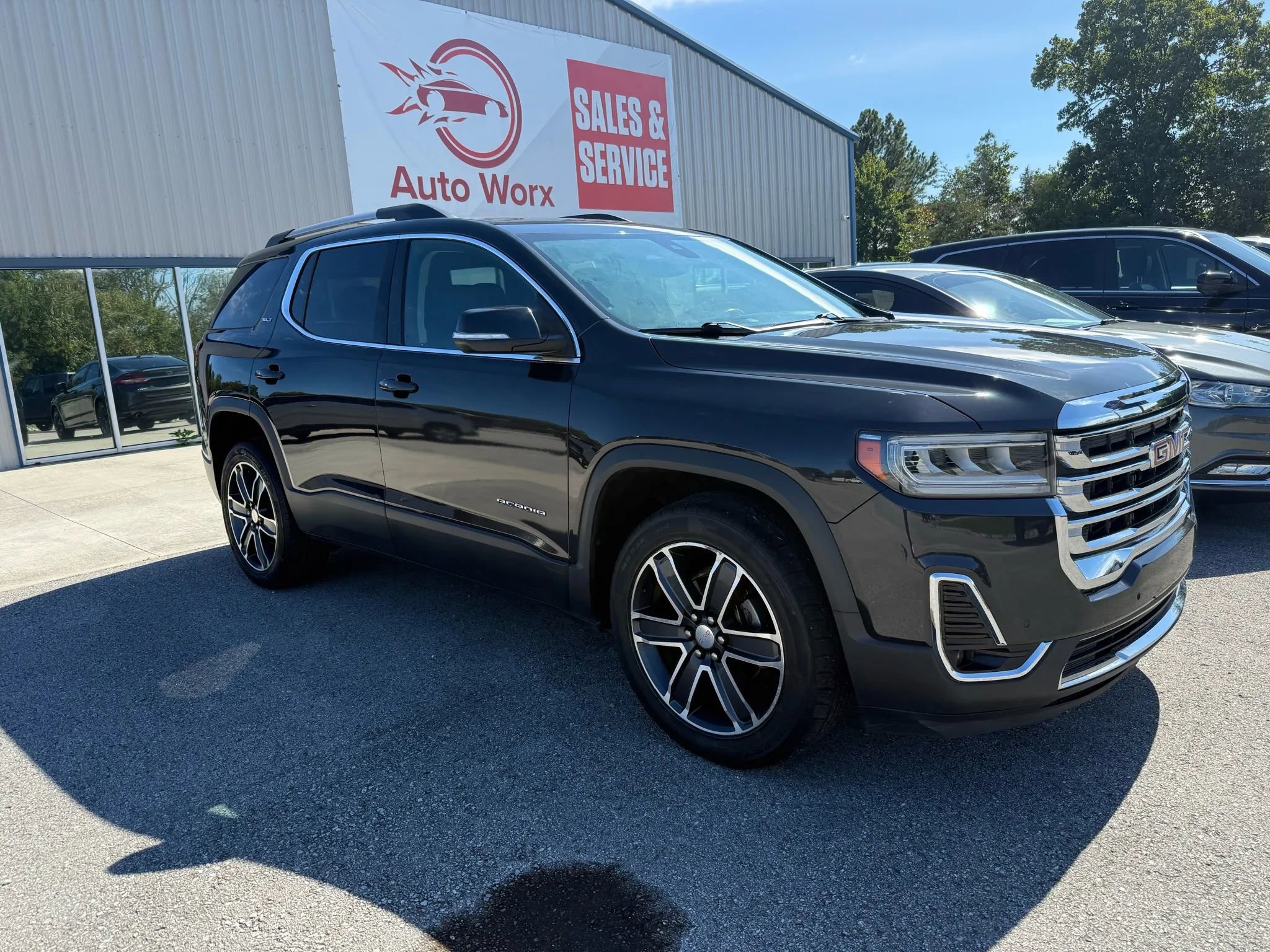 Used 2020 GMC Acadia SLT w/ Driver Alert Package II image 26