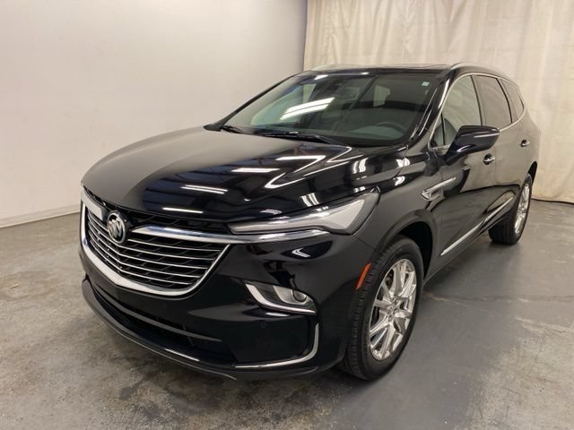 Certified 2023 Buick Enclave Essence w/ Experience Buick Package AWD/4WD image 3