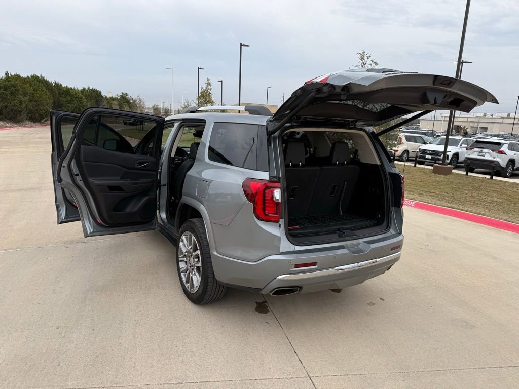 Used 2023 GMC Acadia Denali w/ Denali Ultimate Package image 25
