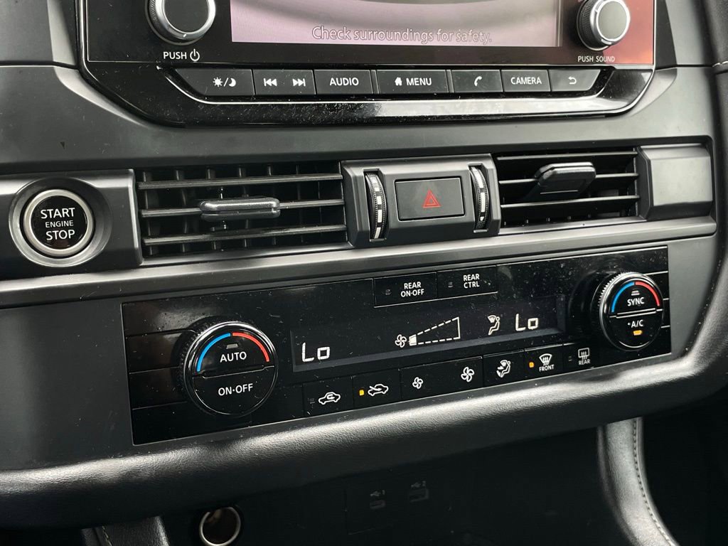 Used 2024 Nissan Pathfinder S image 20