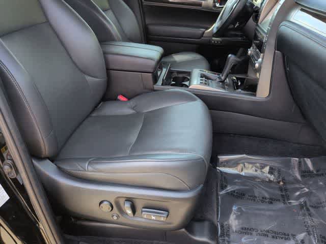 Used 2015 Lexus GX 460 w/ Navigation Package AWD/4WD image 23