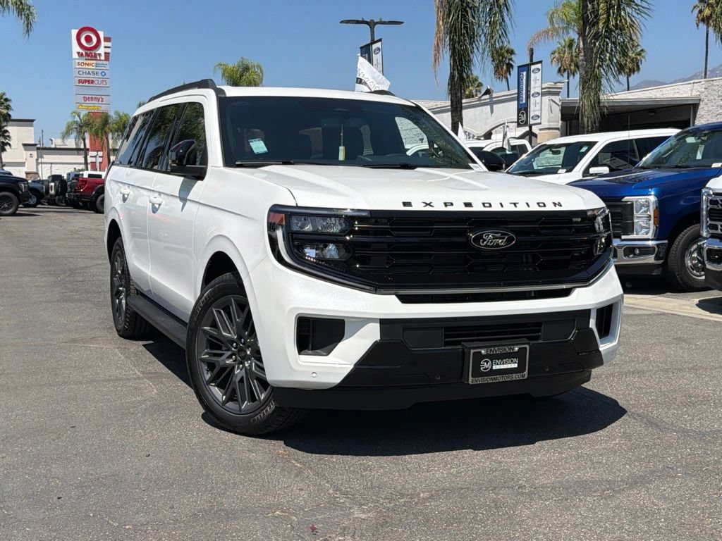 New 2026 Ford Expedition Platinum w/ Stealth Appearance Package AWD/4WD image 3