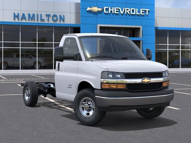 New 2026 Chevrolet Express 3500 RWD image 7