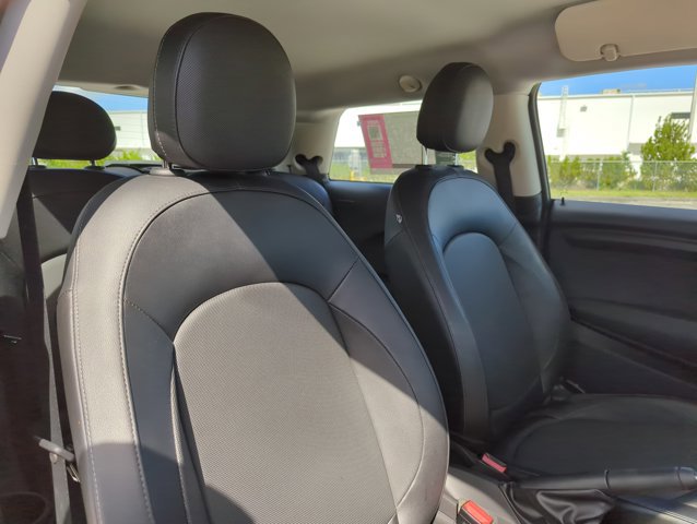 Used 2015 MINI Cooper 2-Door Hardtop image 25