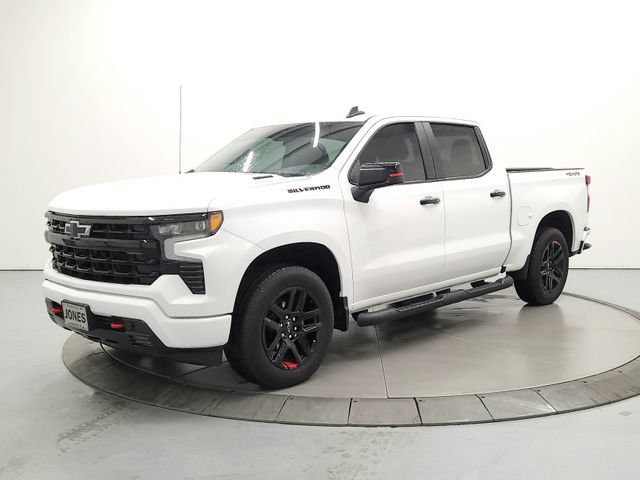 Used 2025 Chevrolet Silverado 1500 RST w/ Redline Edition AWD/4WD image 3