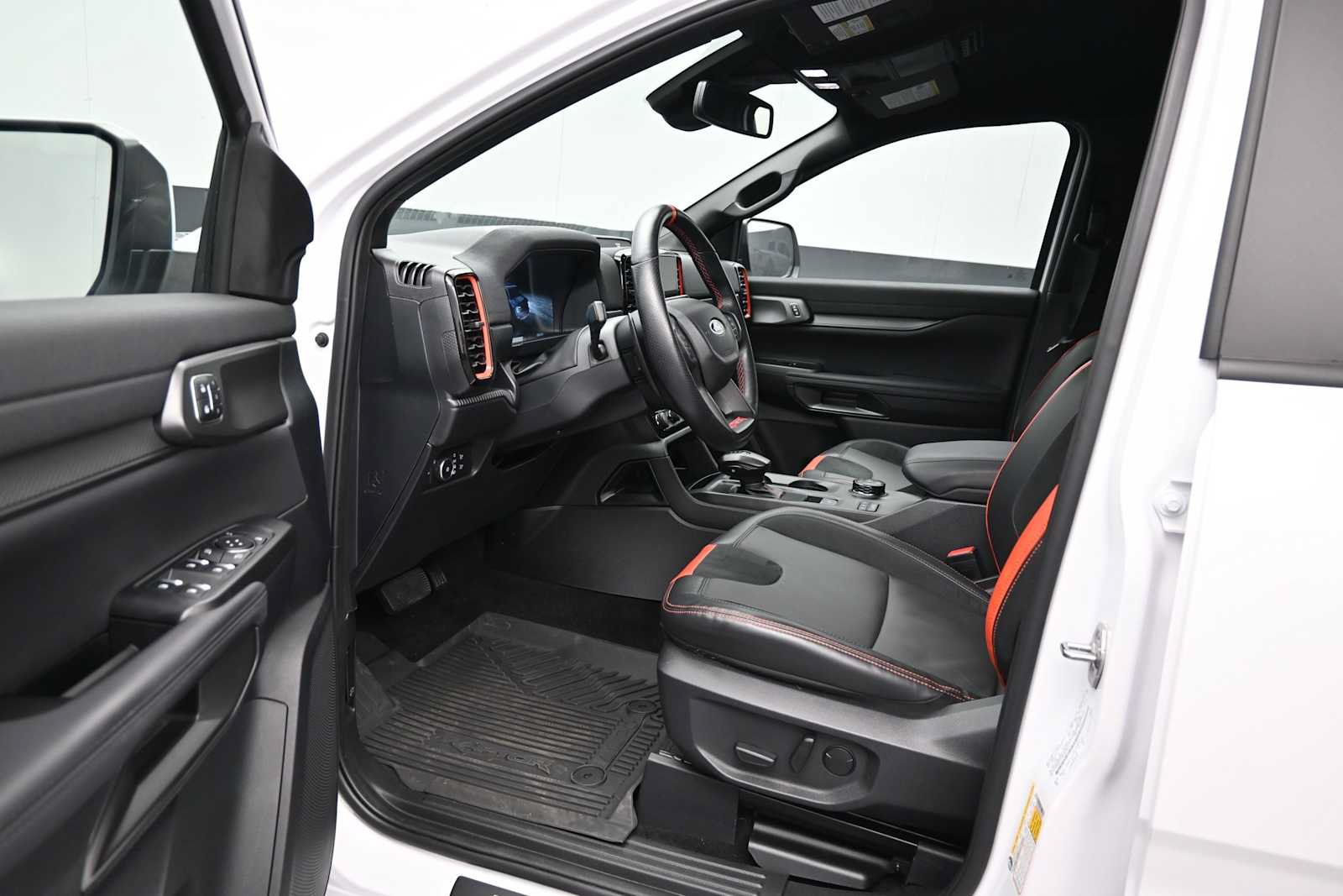 Certified 2024 Ford Ranger Raptor AWD/4WD image 11
