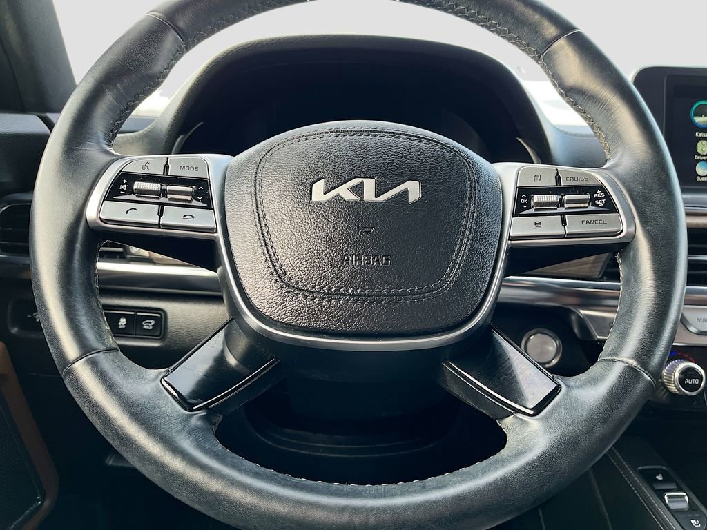 Used 2022 Kia Telluride SX w/ SX Prestige Package image 11