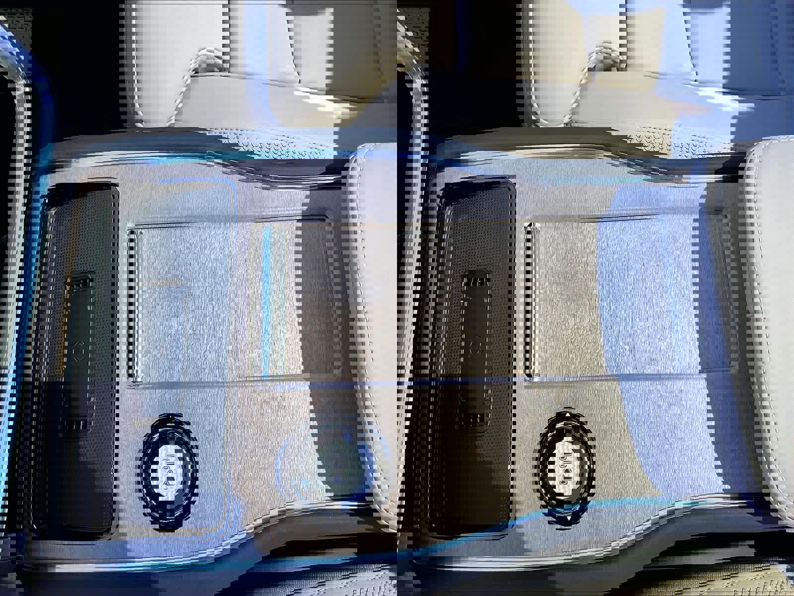 New 2026 Volvo EX90 Plus image 10