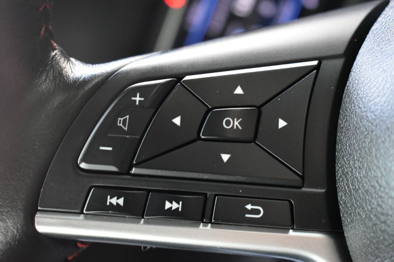 Used 2022 Nissan Sentra SR w/ SR Premium Package FWD image 13