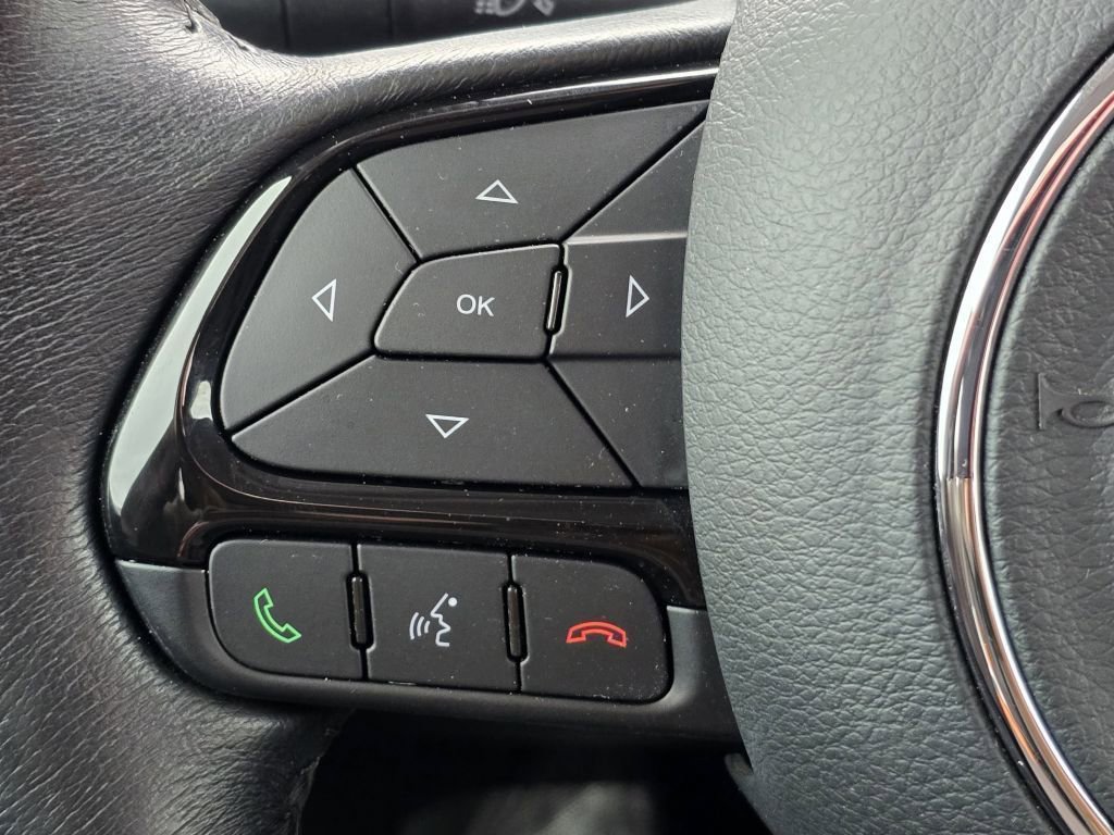 Used 2018 Jeep Renegade Altitude FWD image 13