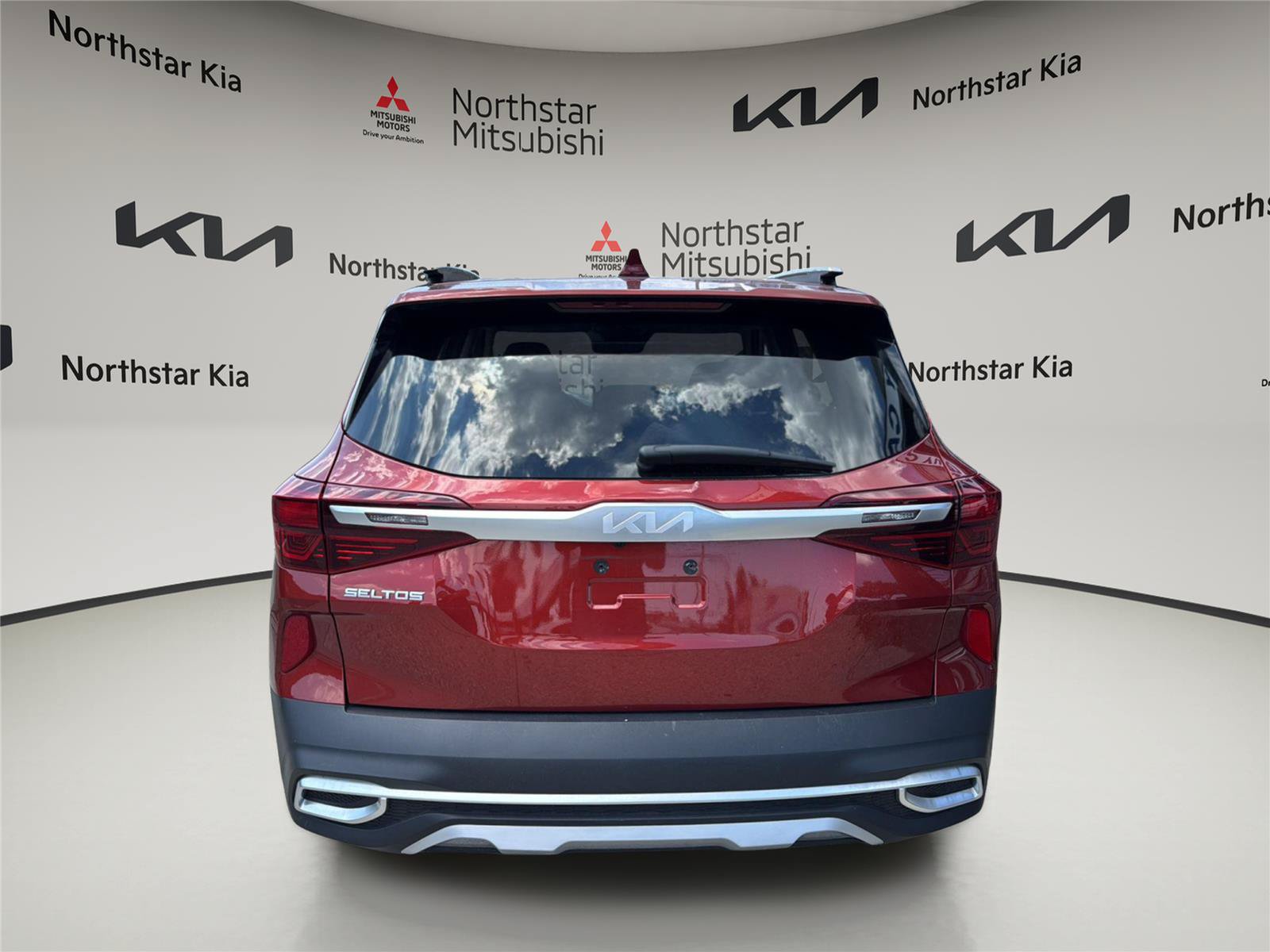 Used 2023 Kia Seltos S AWD/4WD image 5