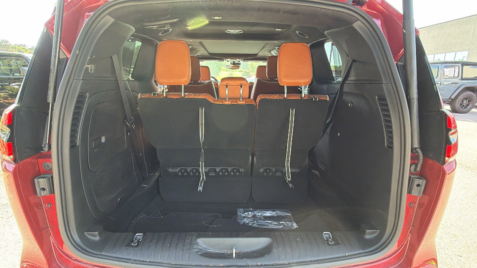 Used 2026 Chrysler Pacifica Pinnacle FWD image 13