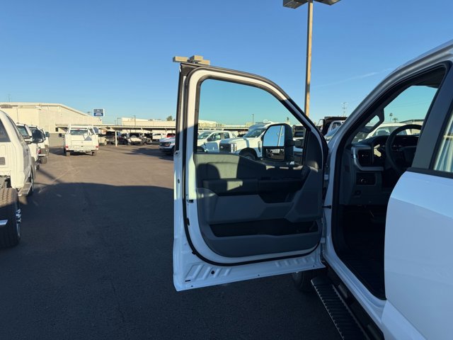 New 2026 Ford F250 XL w/ XL Chrome Package image 20