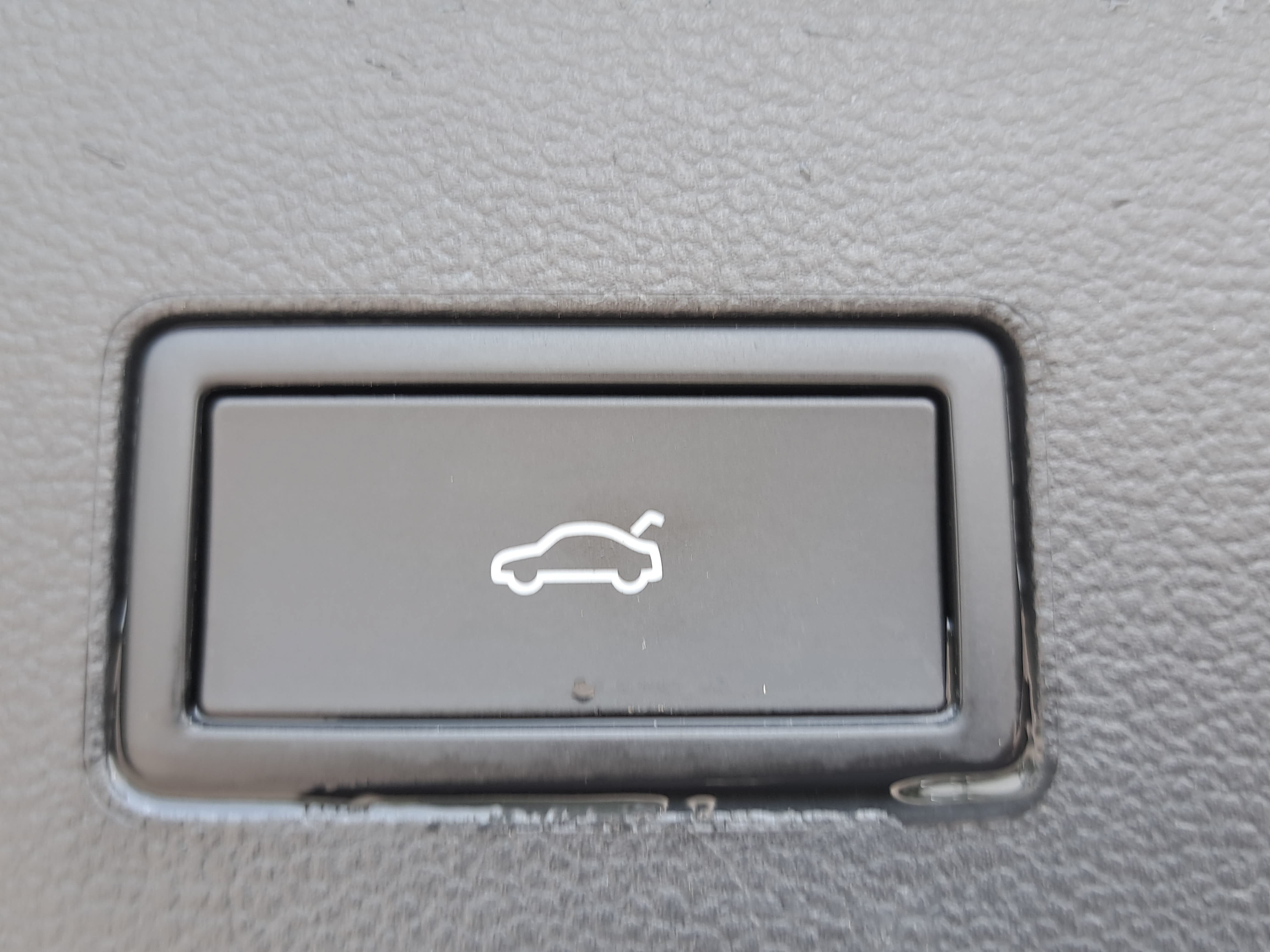 Used 2025 Volkswagen Atlas SE AWD/4WD image 14