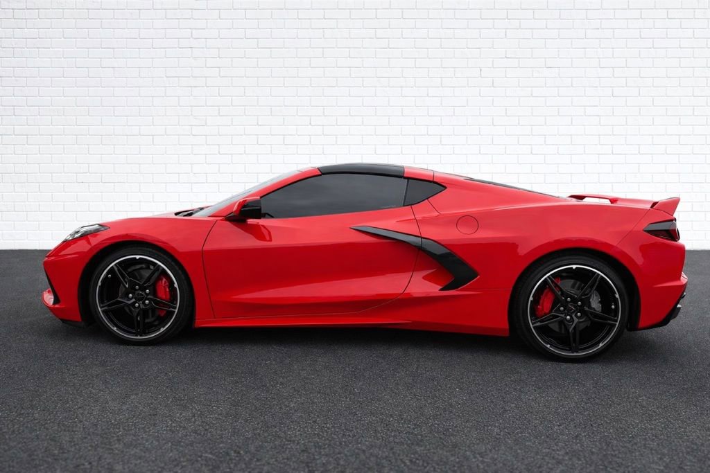 Used 2020 Chevrolet Corvette Stingray Premium Cpe w/ 3LT Preferred Equipment Group image 8