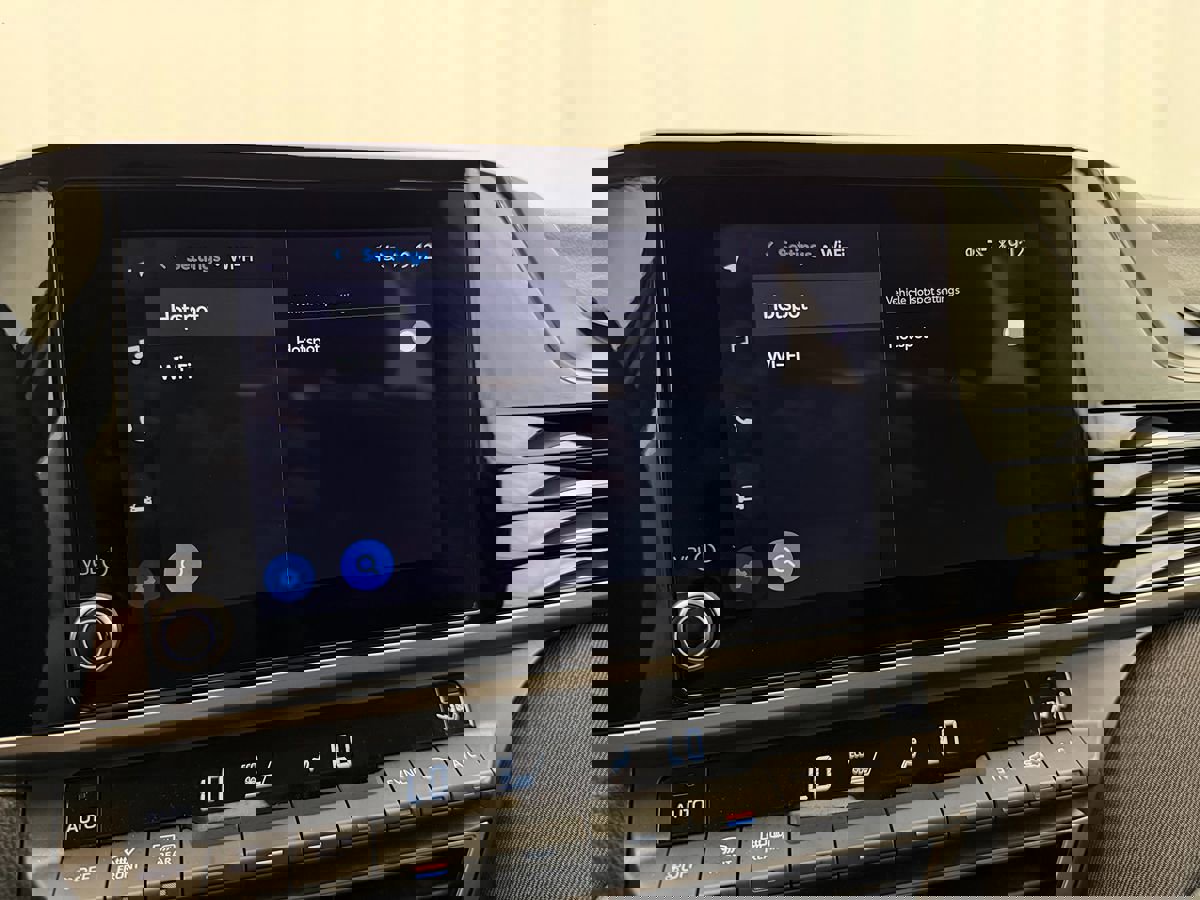 Used 2025 Toyota Camry LE image 23