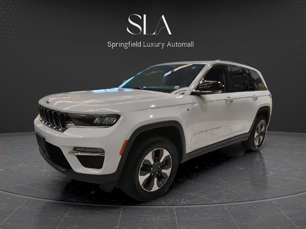 Used 2024 Jeep Grand Cherokee Limited 4xe w/ Trailer Tow Package AWD/4WD image 4