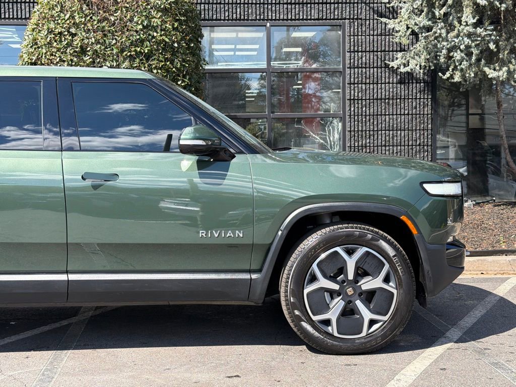 Used 2024 Rivian R1T Adventure image 23