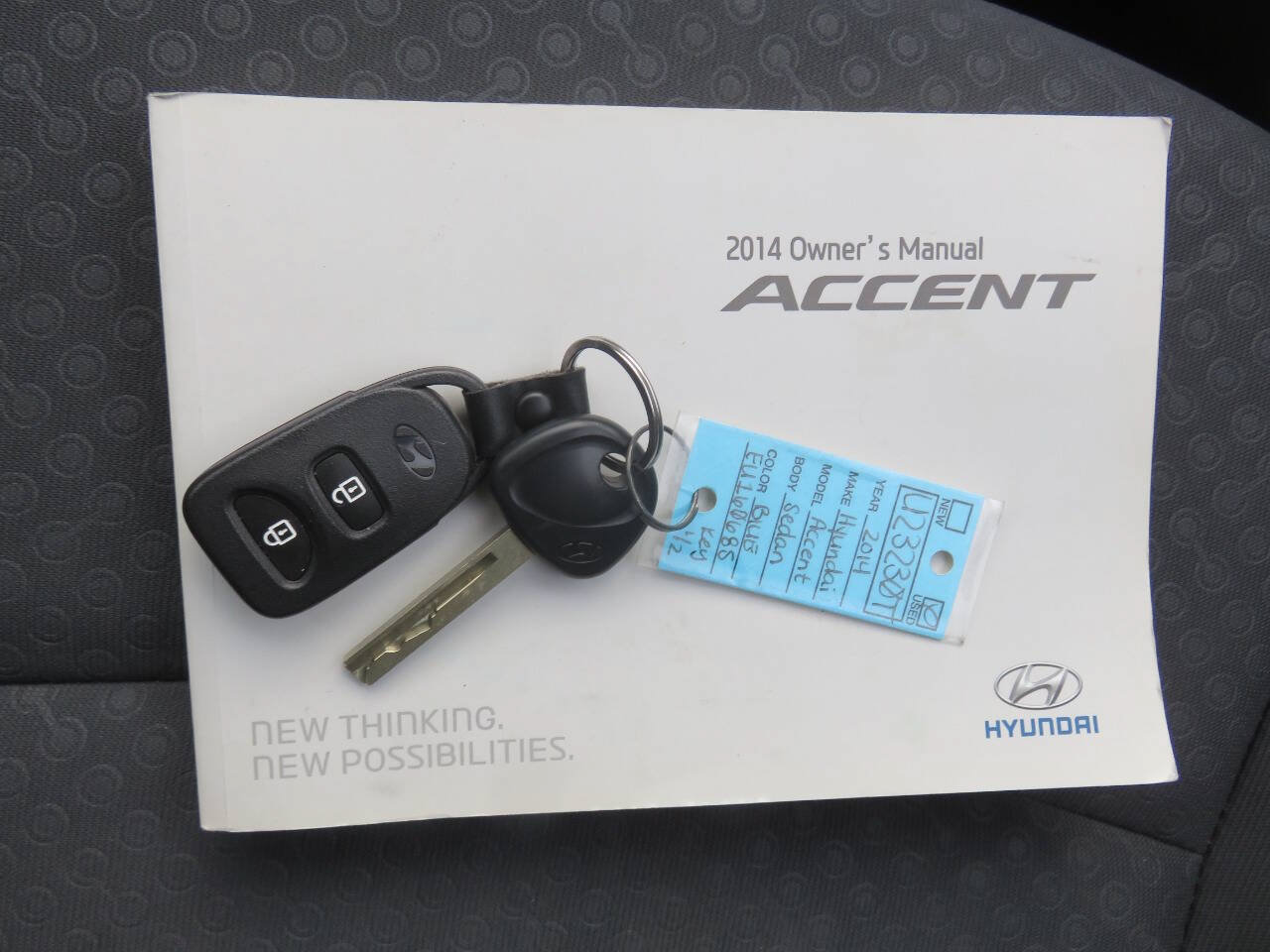 Used 2014 Hyundai Accent SE w/ Option Group 3 FWD image 33