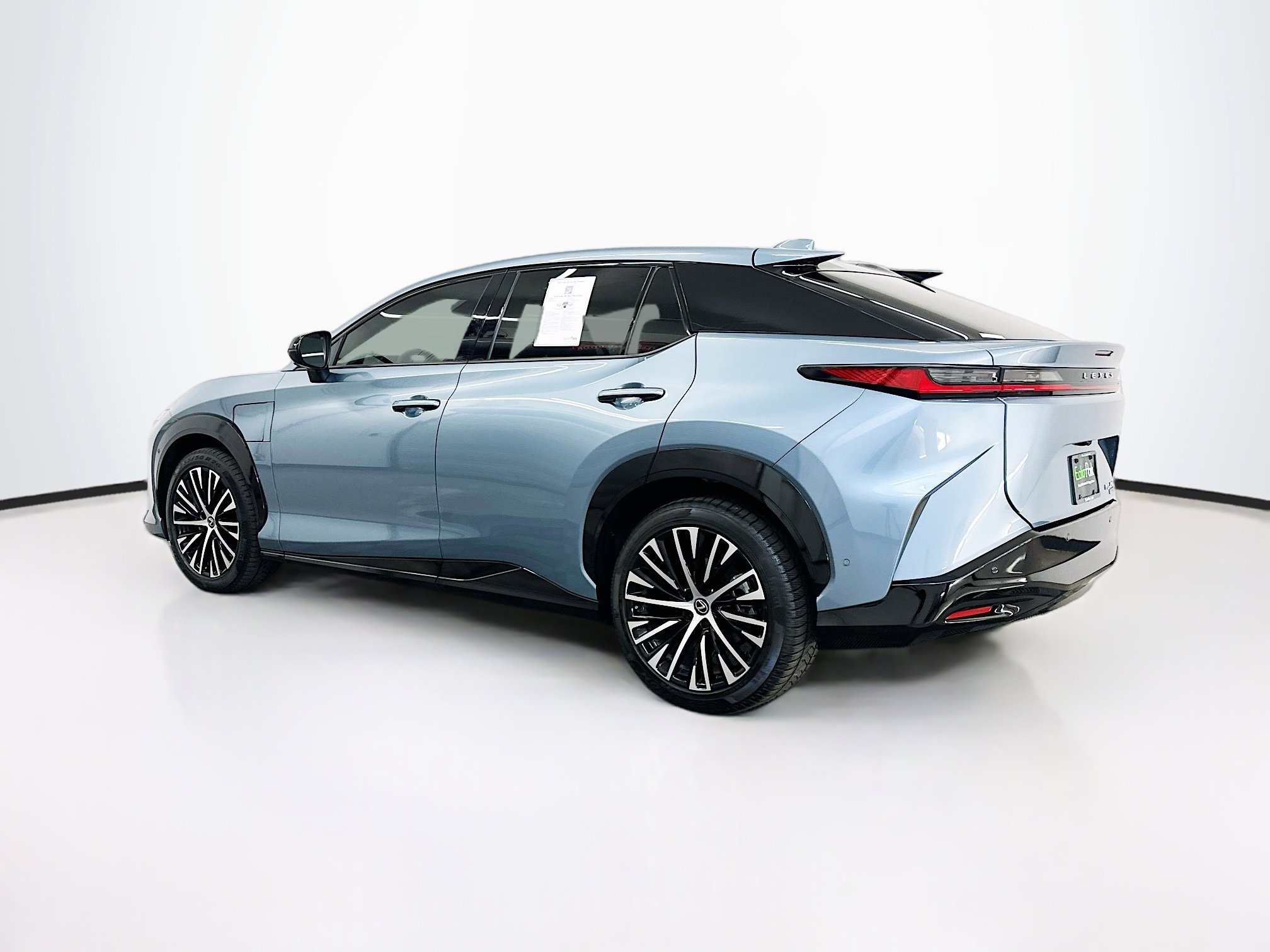 Used 2023 Lexus RZ 450e Premium w/ Cold Area Package AWD/4WD image 5