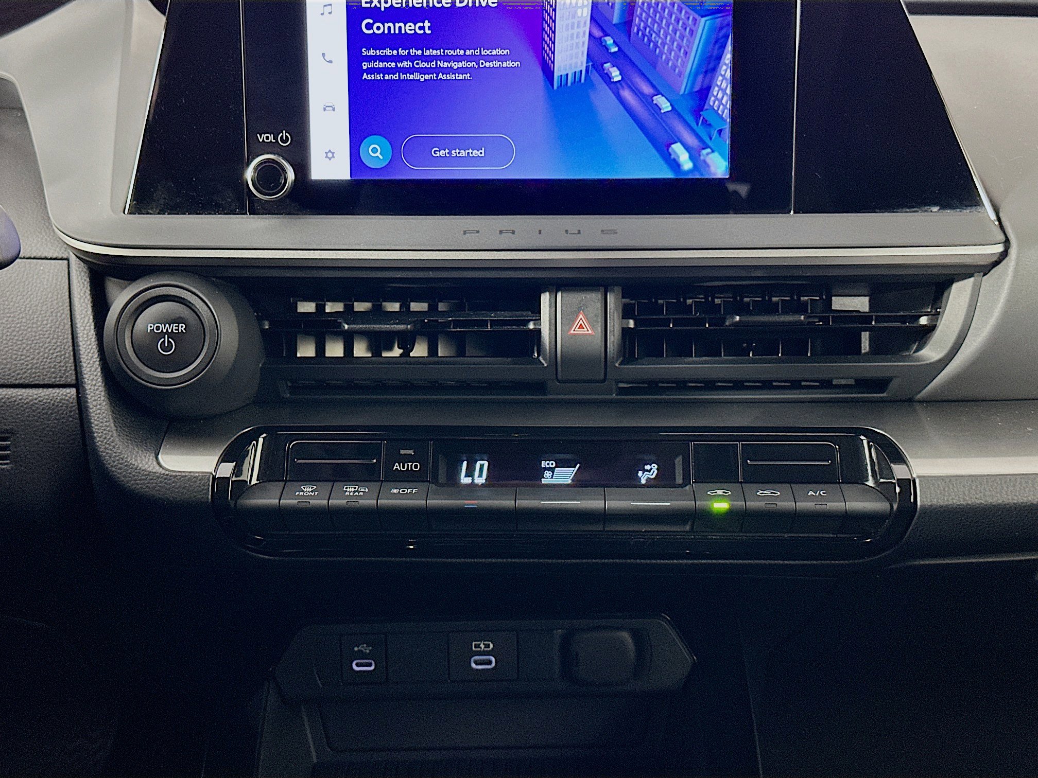 Used 2025 Toyota Prius LE image 24