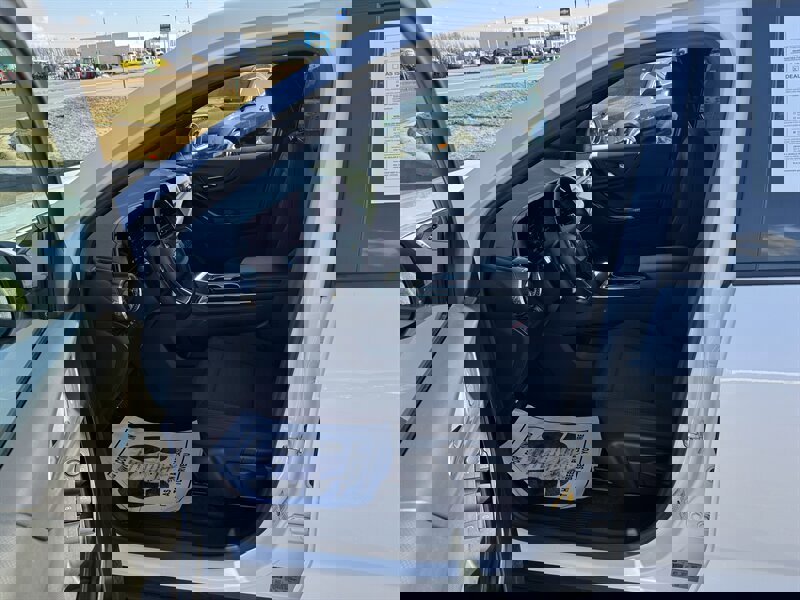 Used 2025 Chevrolet Equinox LT w/ Safety and Technology Package image 7