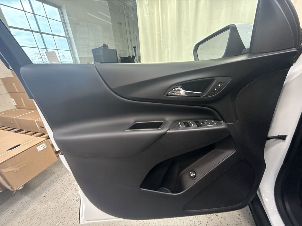Certified 2024 Chevrolet Equinox LT image 31