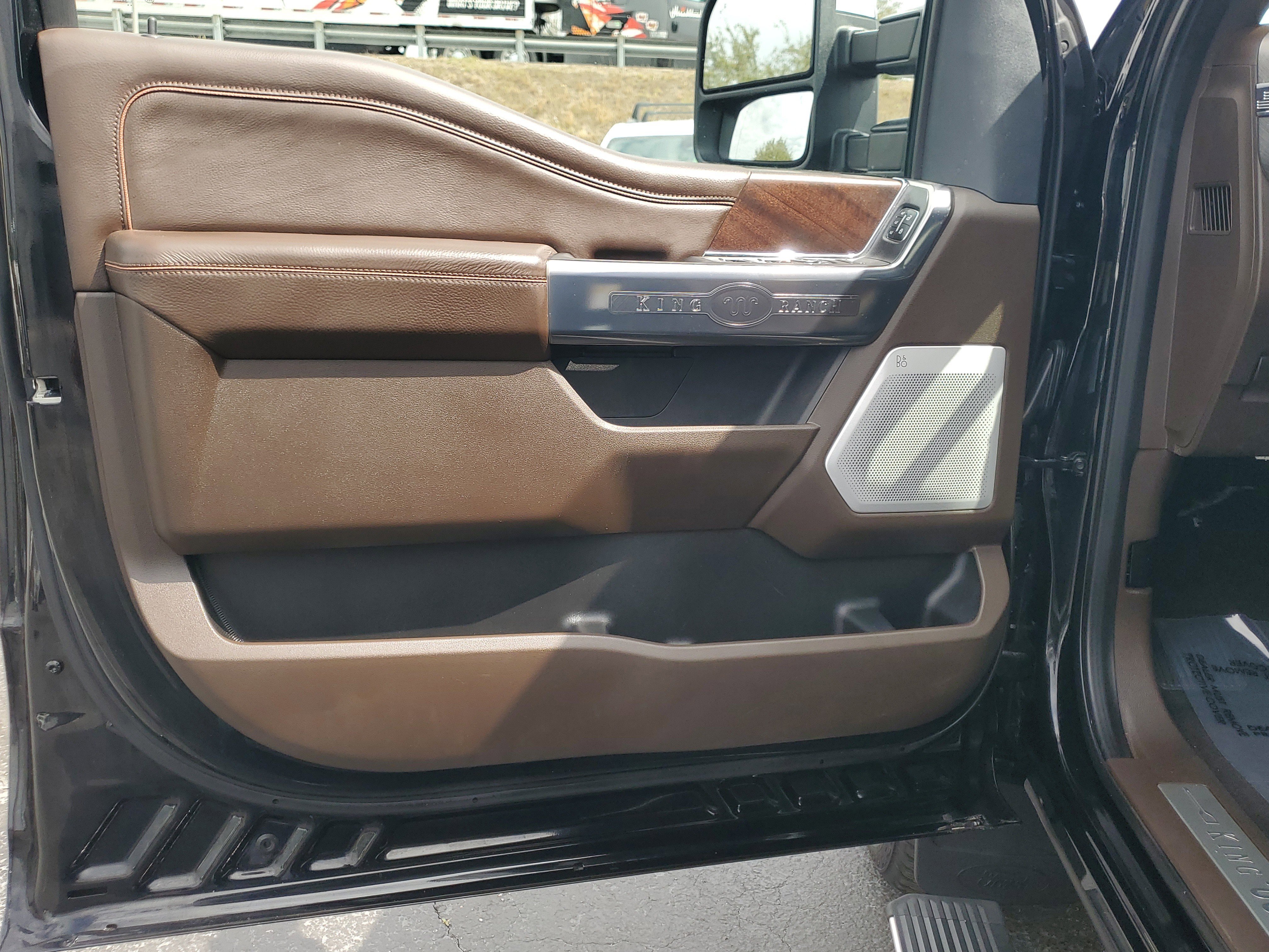 Certified 2025 Ford F350 King Ranch w/ Chrome Package image 18