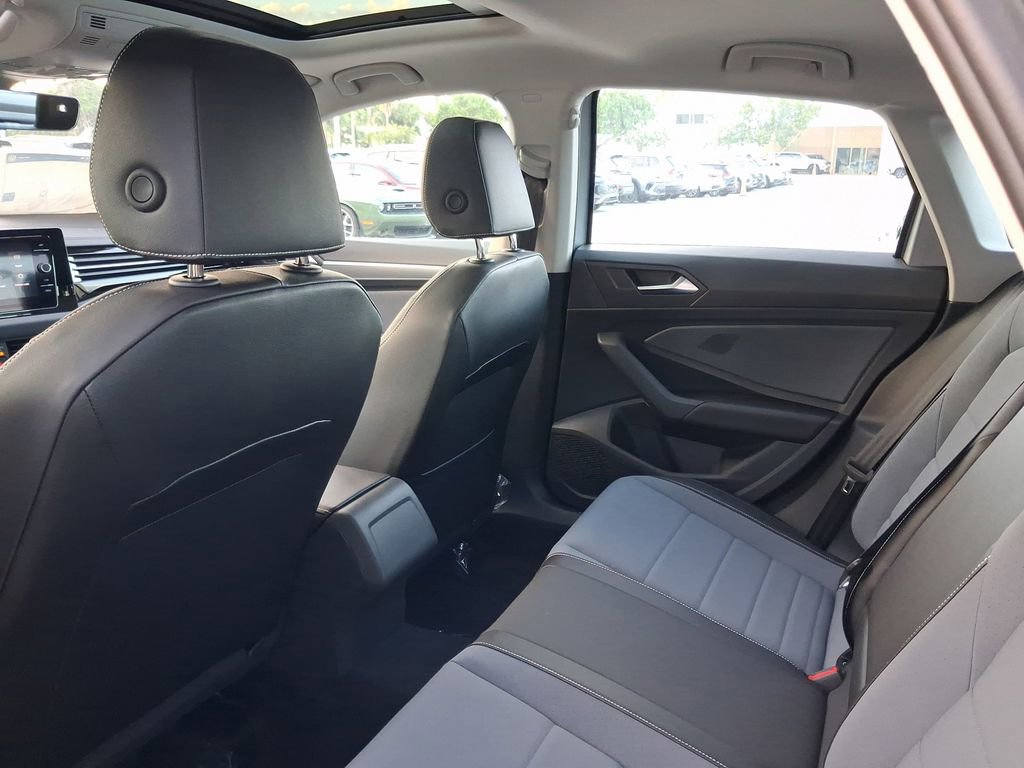 New 2026 Volkswagen Jetta SE image 5