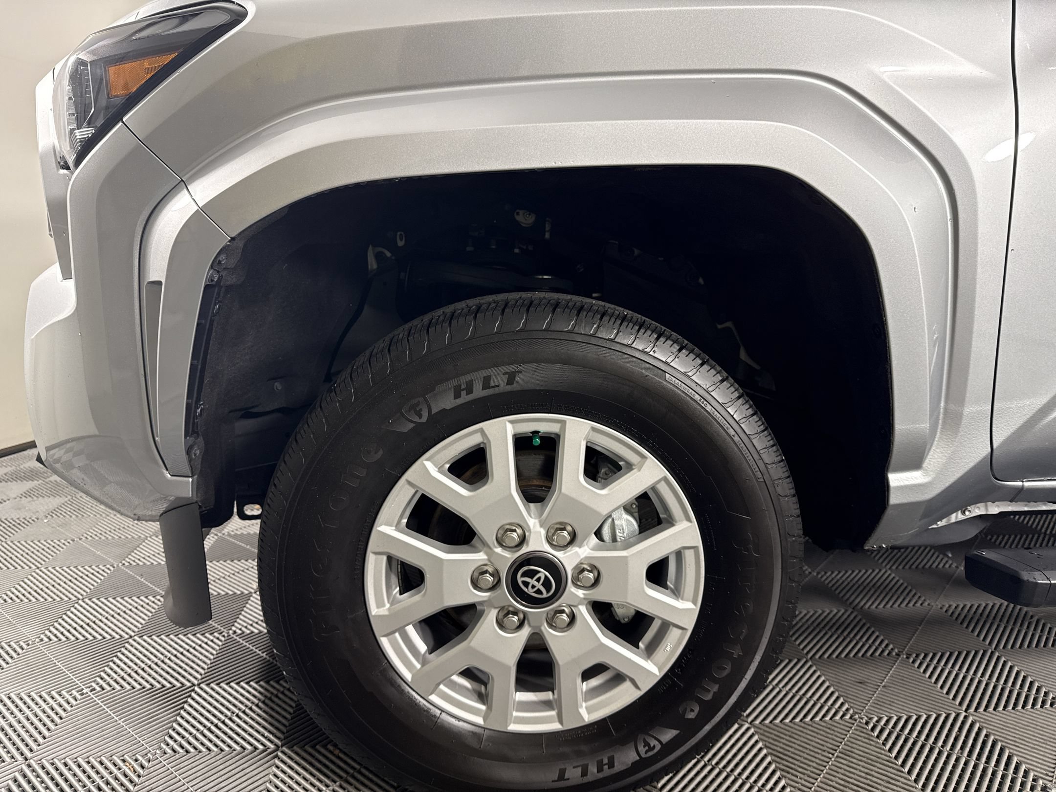 Used 2024 Toyota Tacoma SR5 RWD image 11