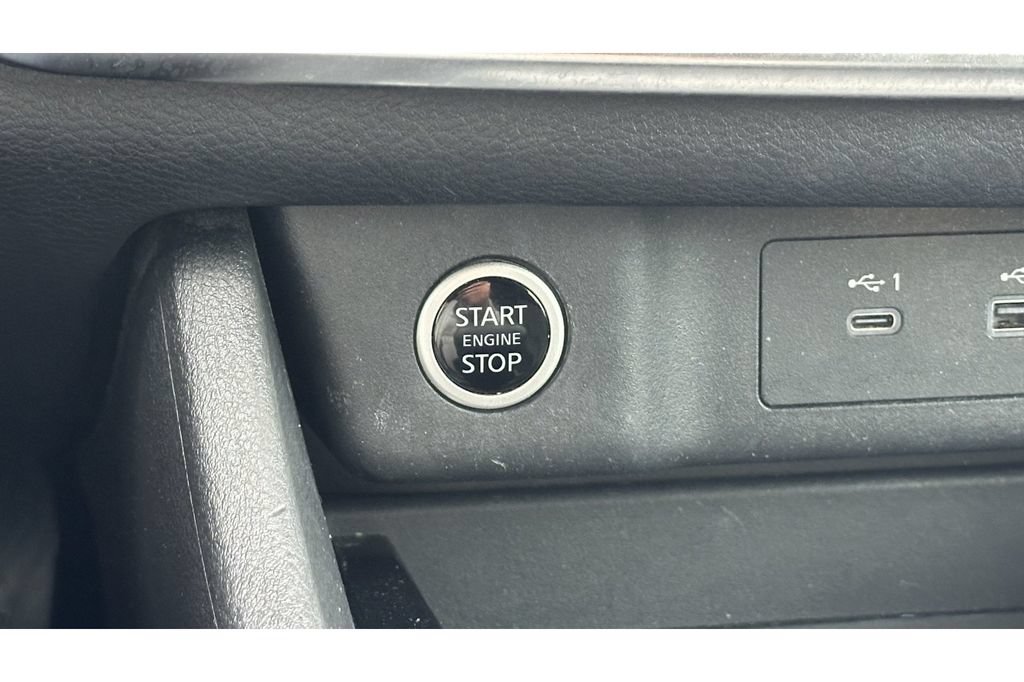 Used 2022 Nissan Rogue SV AWD/4WD image 21