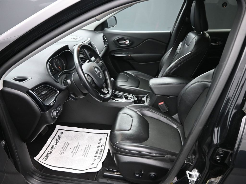 Used 2021 Jeep Cherokee Latitude Plus image 11