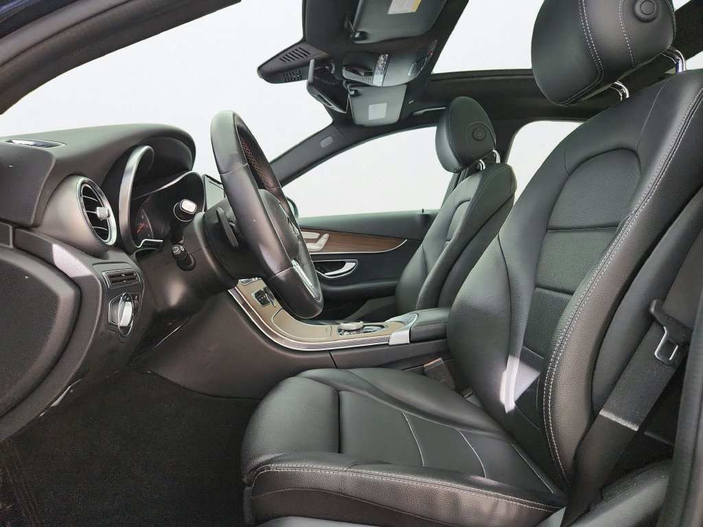 Used 2019 Mercedes-Benz C 300 4MATIC Sedan image 11
