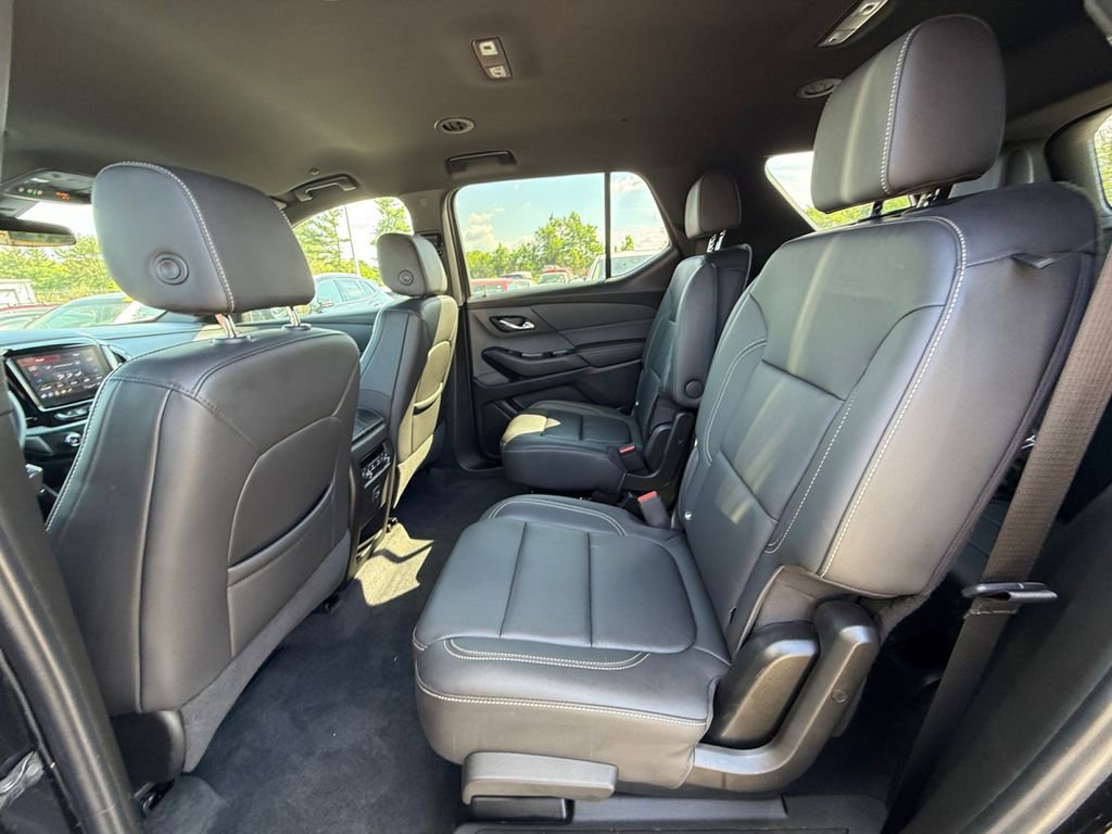 Used 2023 Chevrolet Traverse LT image 23