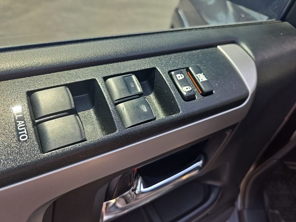 Used 2023 Toyota 4Runner Limited AWD/4WD image 10