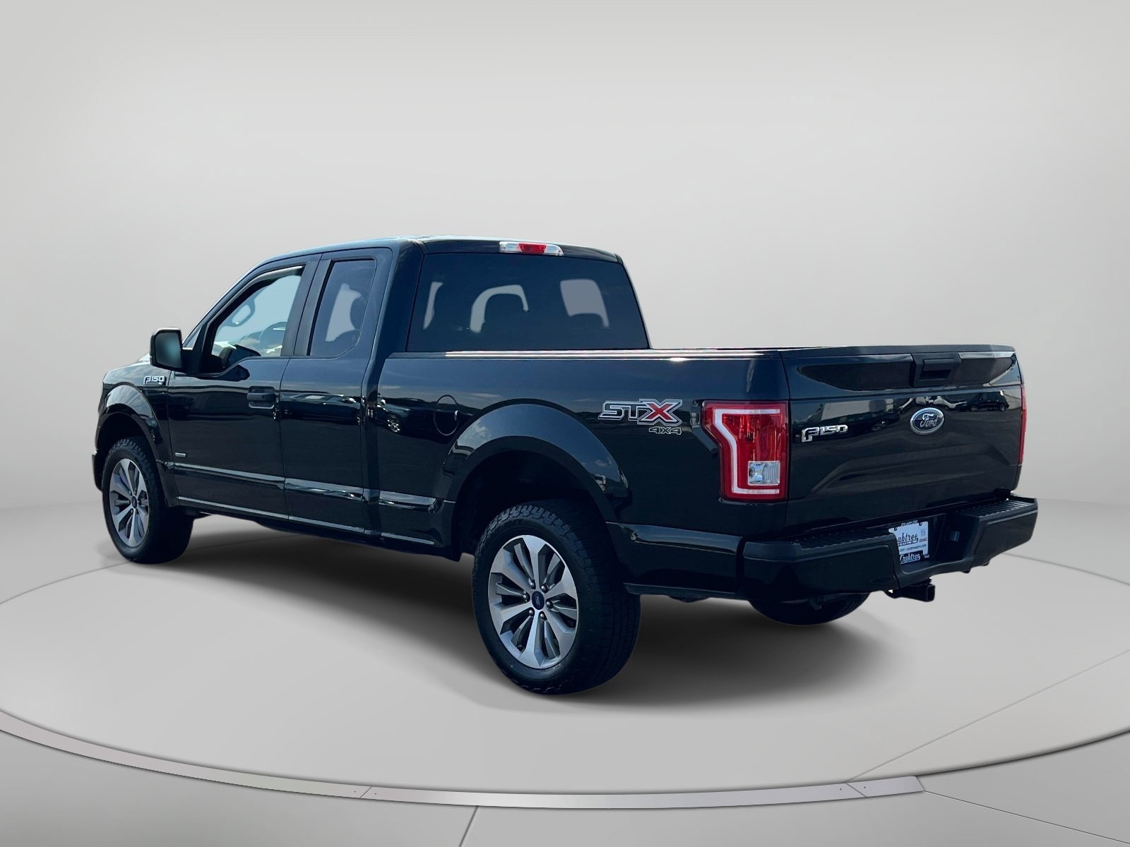 Used 2017 Ford F150 XL w/ Equipment Group 101A Mid AWD/4WD image 7