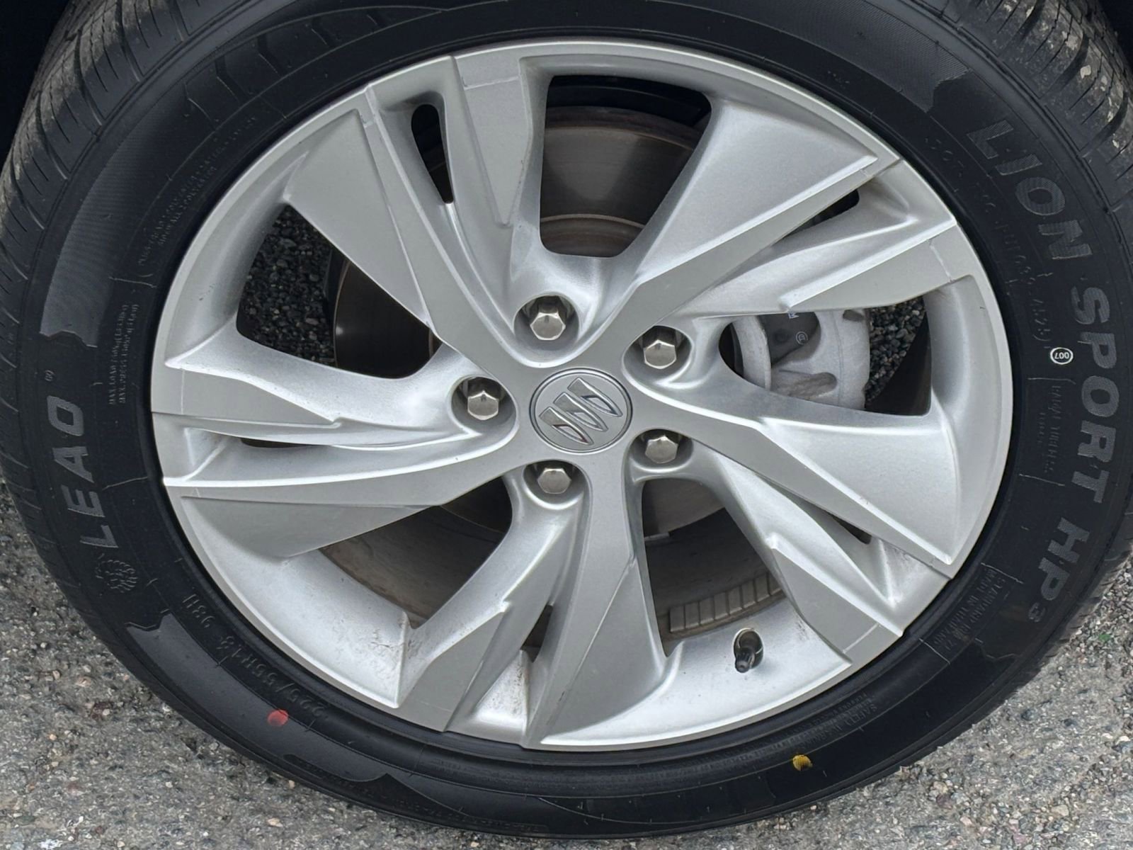 Used 2025 Buick Encore GX Preferred FWD image 25