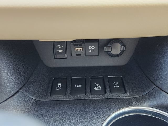 Used 2019 Toyota Highlander Limited Platinum AWD/4WD image 23