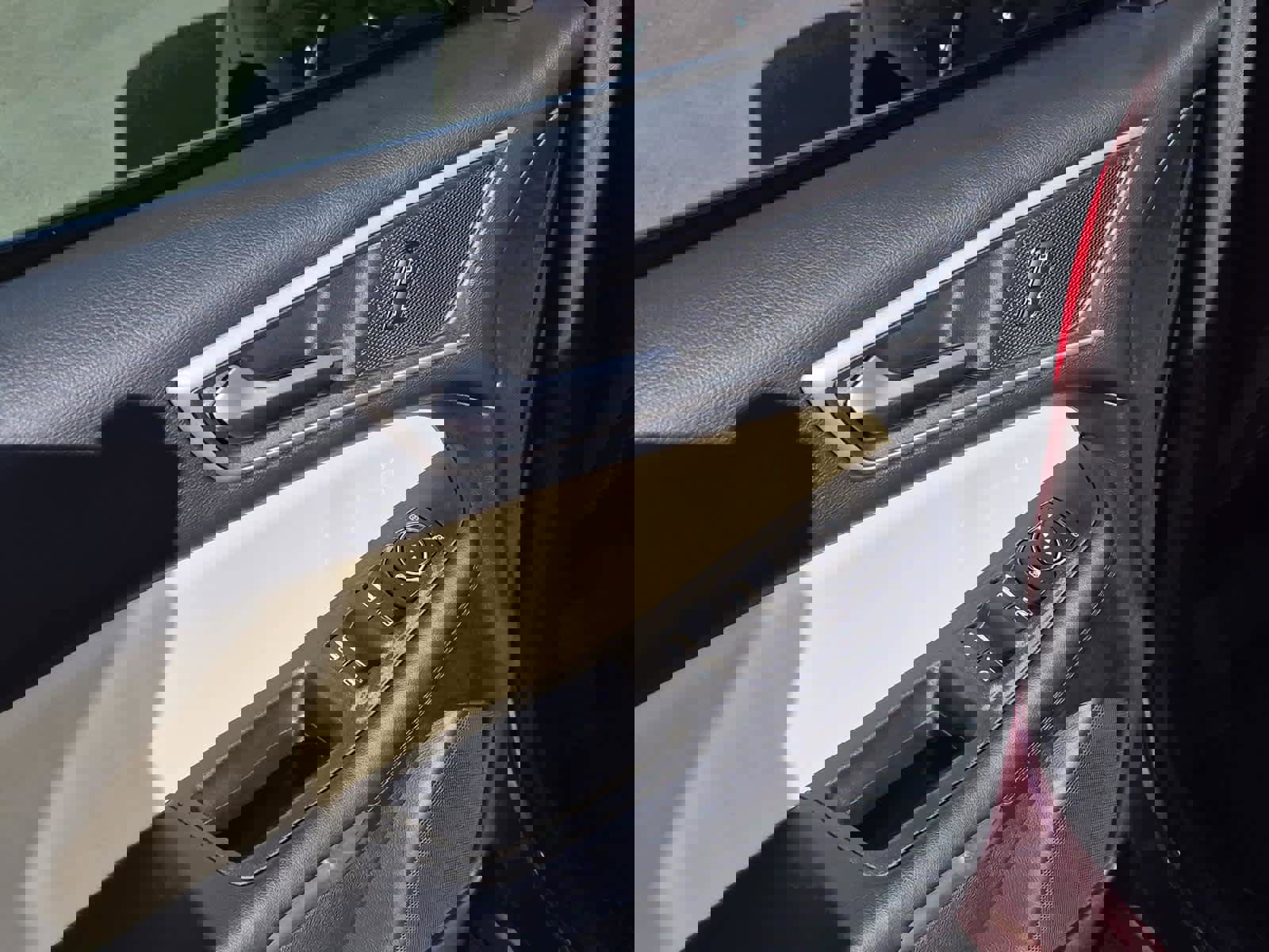 Used 2024 Ford Edge SEL w/ Convenience Package image 14