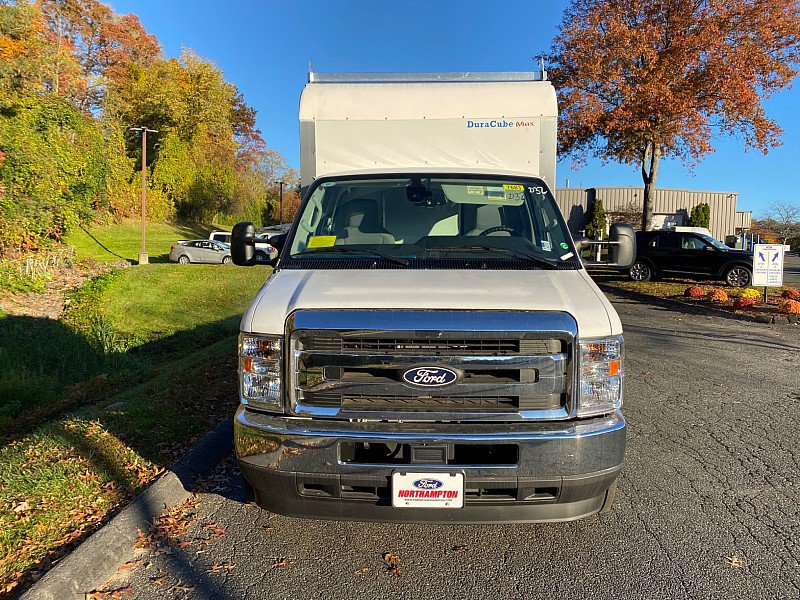New 2026 Ford E-350 and Econoline 350 Super Duty w/ Power Equipment Group RWD image 2