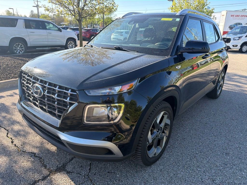 Used 2022 Hyundai Venue SEL