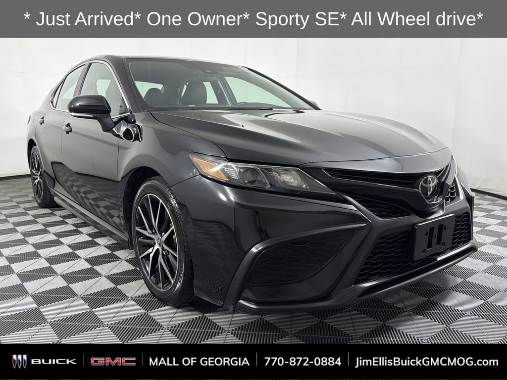 Used 2024 Toyota Camry SE