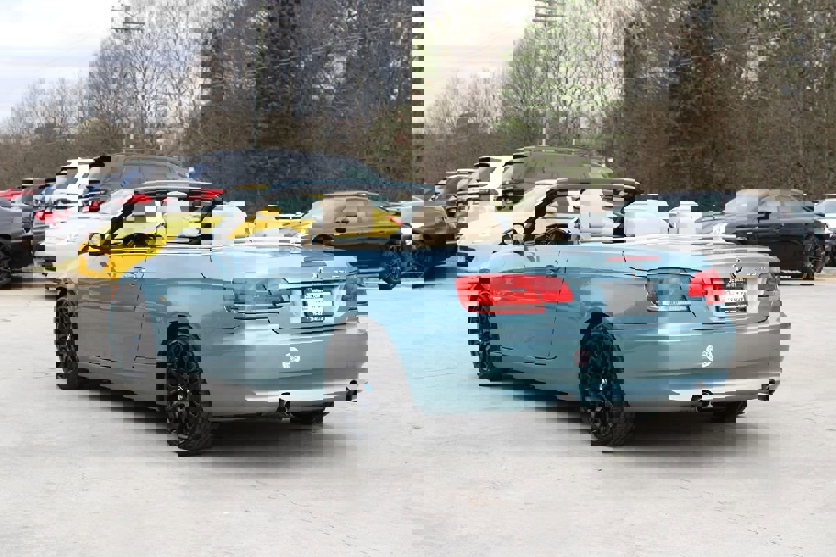 Used 2008 BMW 335i Convertible image 8