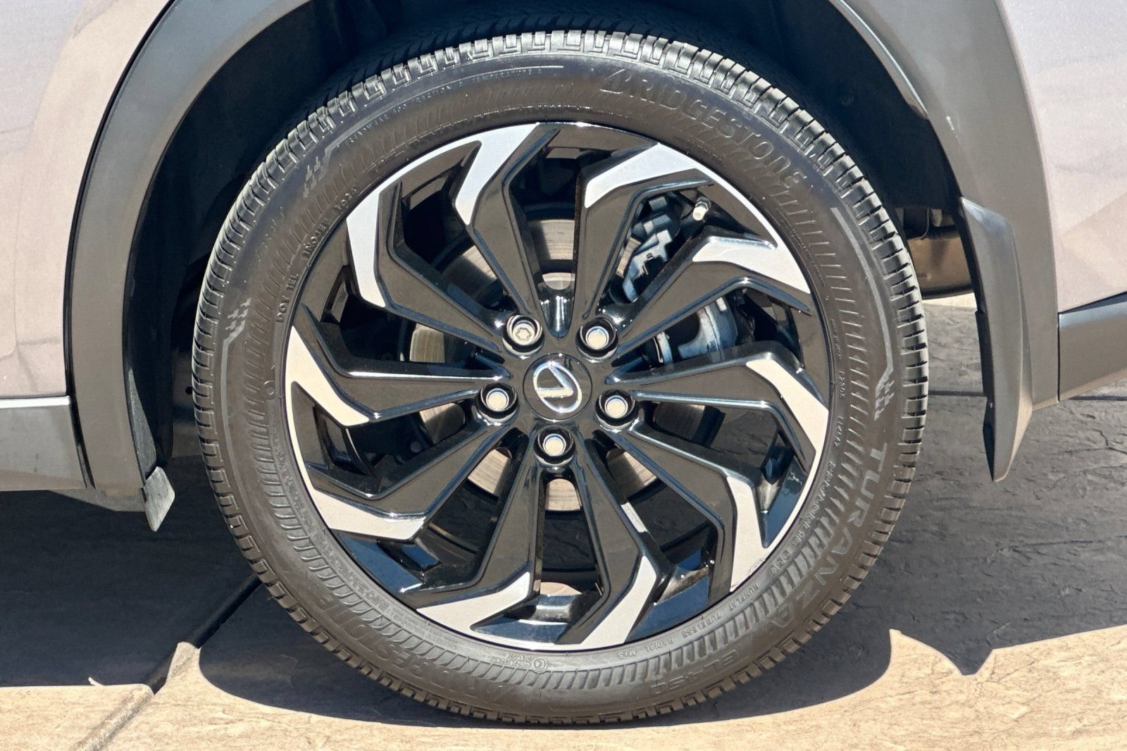 Used 2020 Lexus UX 250h w/ Accessory Package 2 AWD/4WD image 33