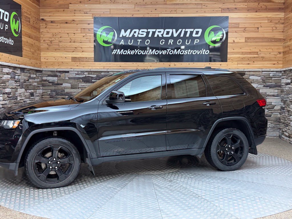 Used 2020 Jeep Grand Cherokee Laredo AWD/4WD image 10