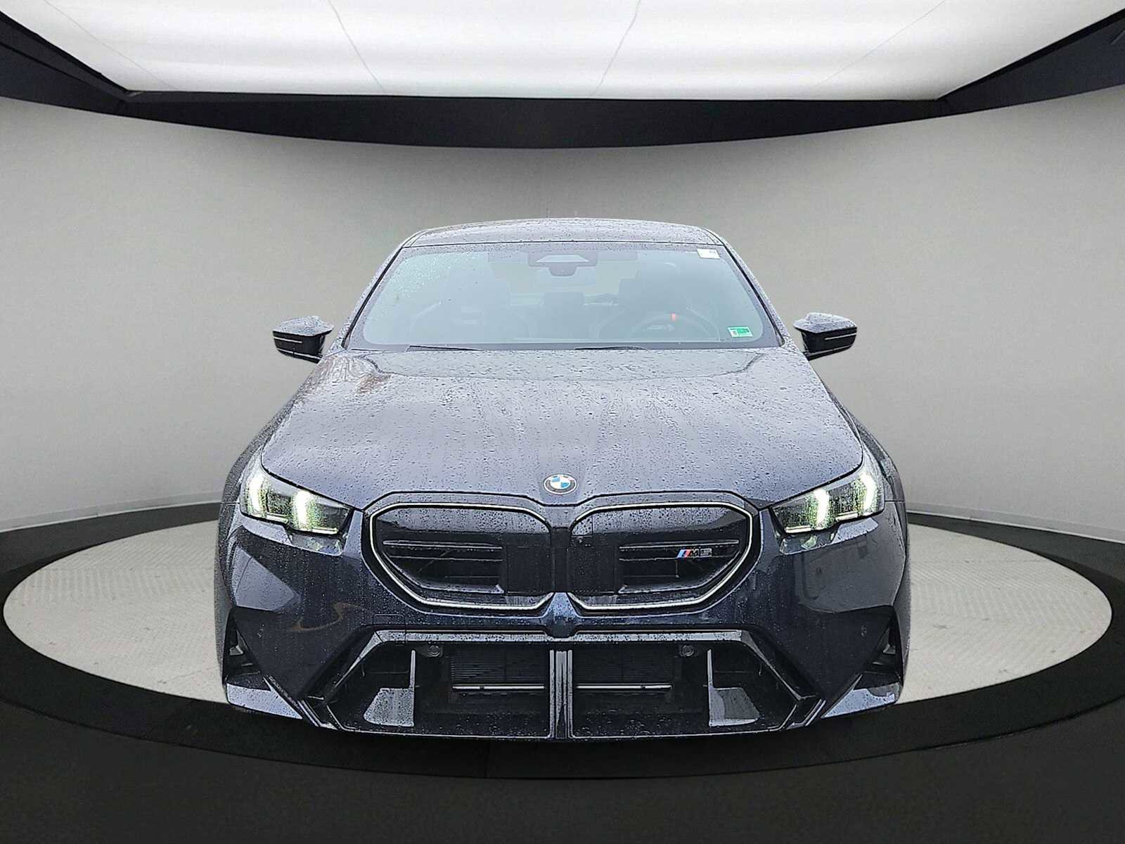 New 2026 BMW M5 w/ M Driver's Package image 3