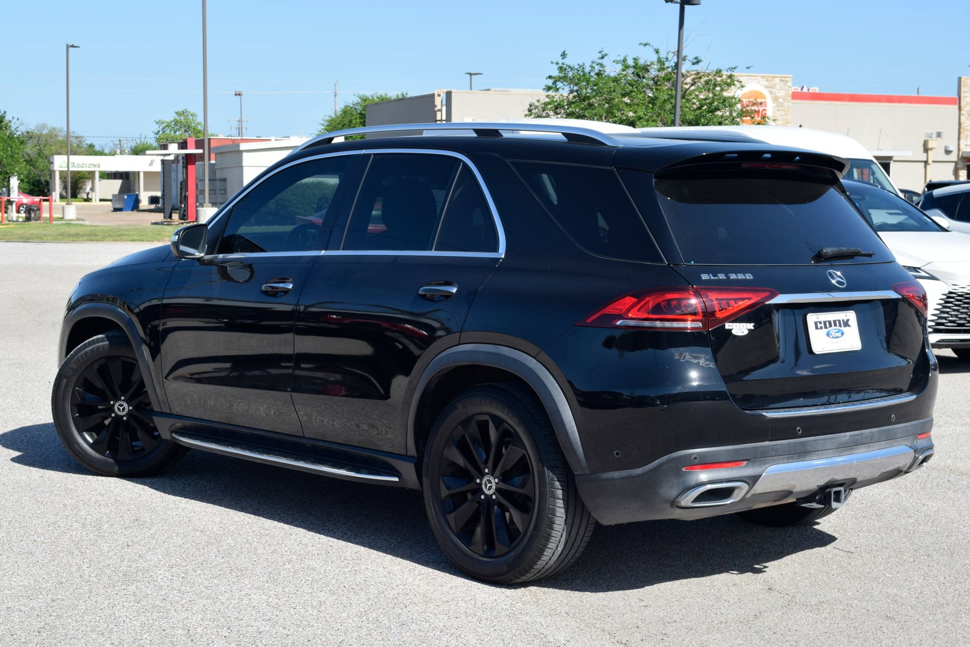 Used 2022 Mercedes-Benz GLE 350 image 4