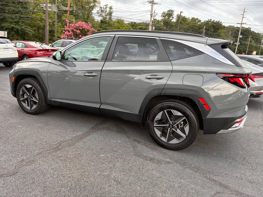 Used 2025 Hyundai Tucson SEL AWD/4WD image 4