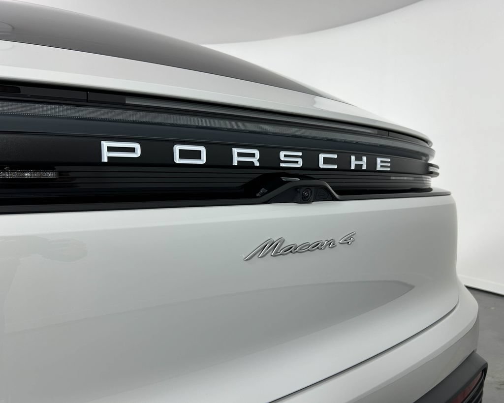 New 2026 Porsche Macan 4 Electric AWD/4WD image 29