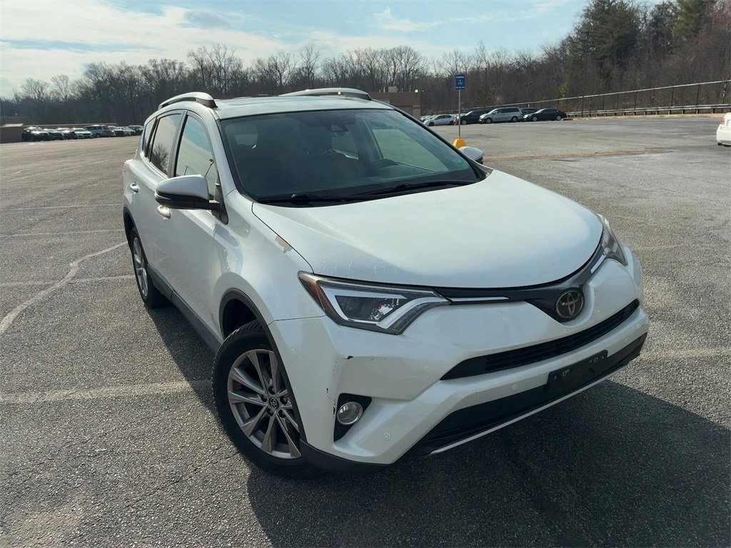 Used 2016 Toyota RAV4 Limited image 3